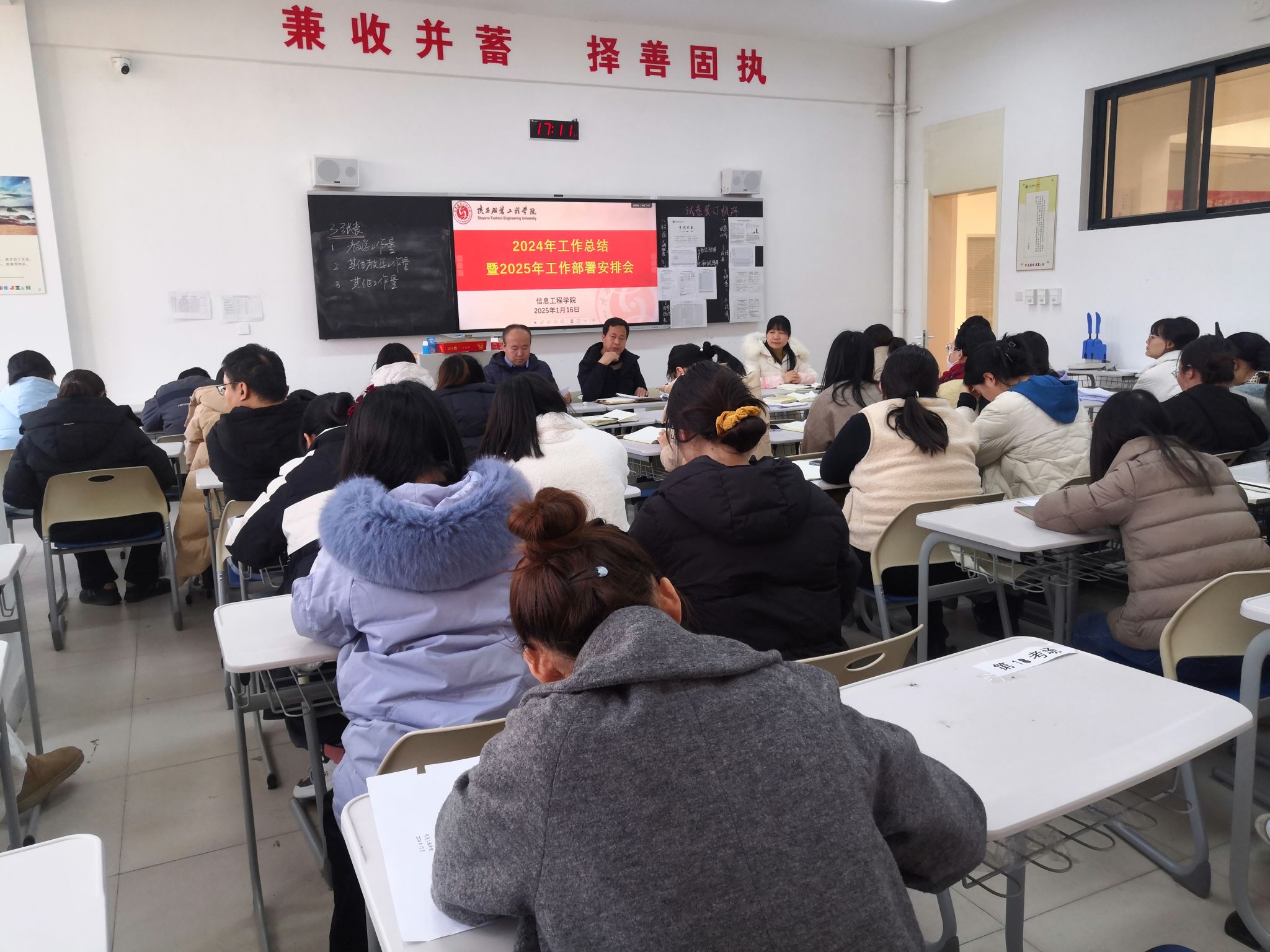 3ccda68385fd49afc1592c4900b957f 3ccda68385fd49afc1592c4900b957f